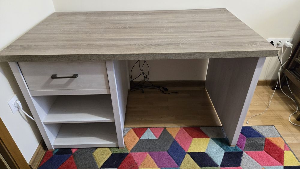 Голямо бюро 140х80