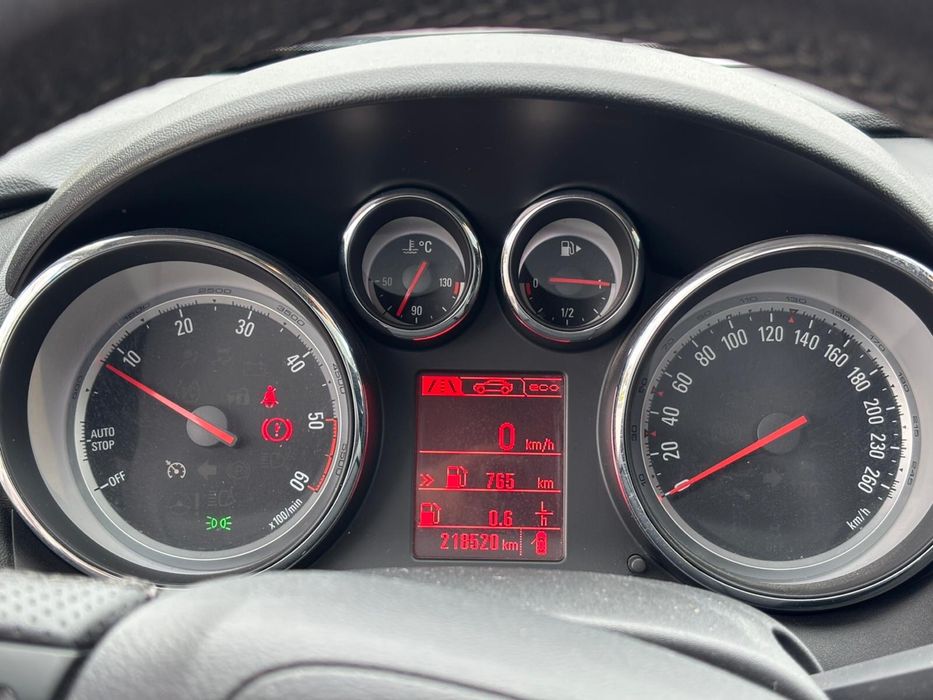 De vanzare  Opel Astra J GTC 2013