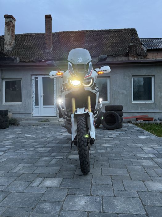 Honda Africa twin crf 1000 manuala