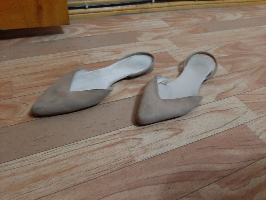 Продам новые туфли 10 пар плюс сапоги