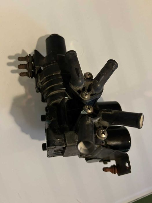 клапан парно водна помпа Audi A8 D3, 3.0tdi 2002-2010 г. #013S