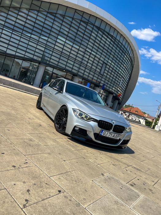 BMW 320d F30 Automata / Navi Mare / Piele / Trapa / Harman Kardon