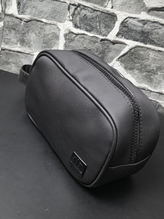 Emporio Armani чанта тип несесер