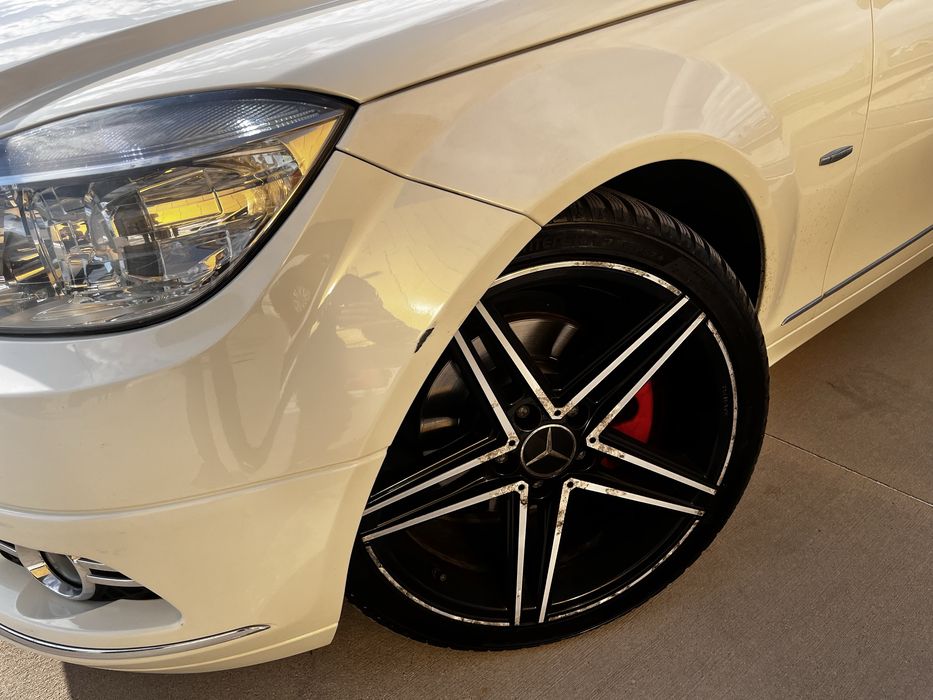 Mercedes Benz C230