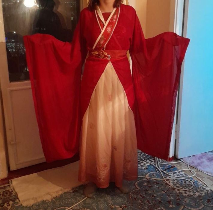 Платье на девочку.