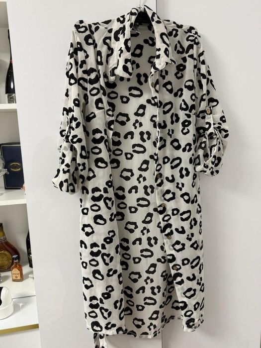 Bluza vaporoasa. .