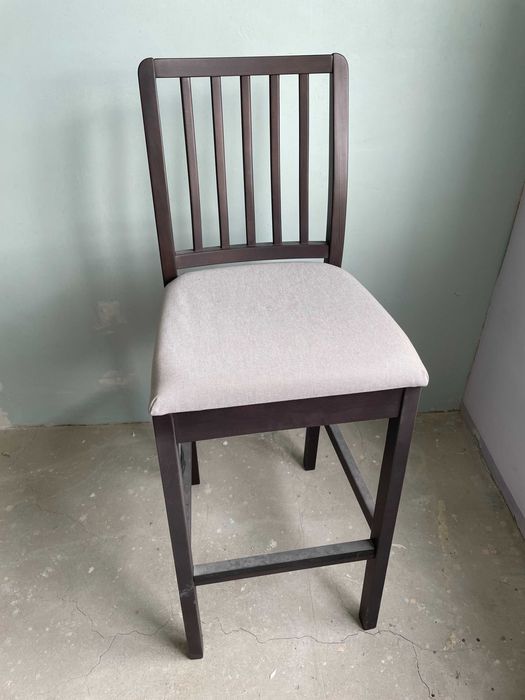 Два вида бар столове