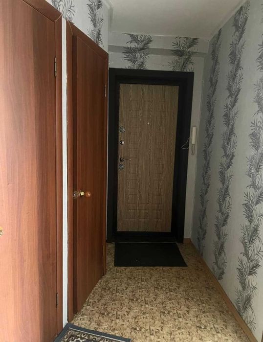 продам 1 ком кв в 19 мкр