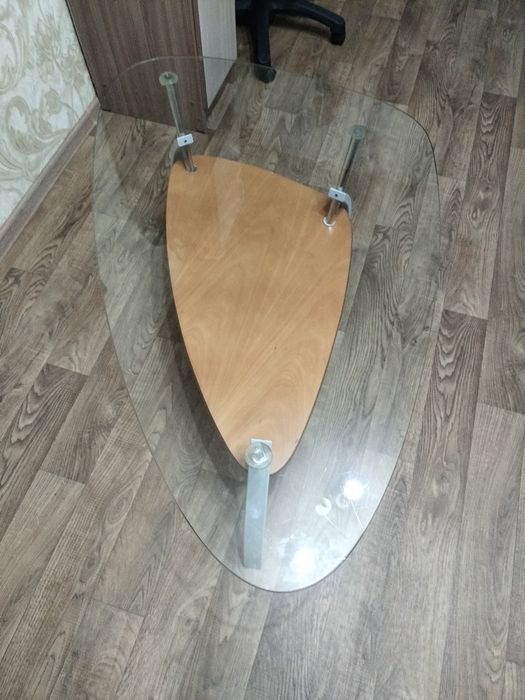 Журнальный столик