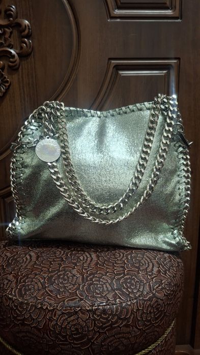 Ayollar sumkasi yangi