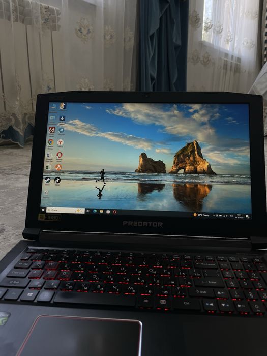 Ноутбук aser Predator.