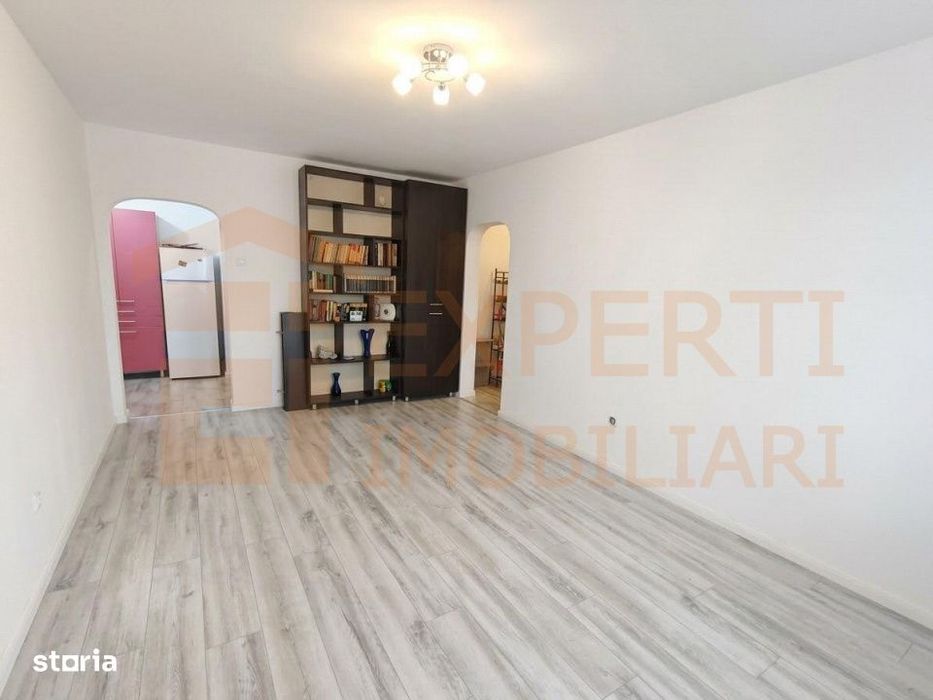 Apartament 3 Camere de vanzare in zona FAR - Constanta | Decomandat — fotografia 1