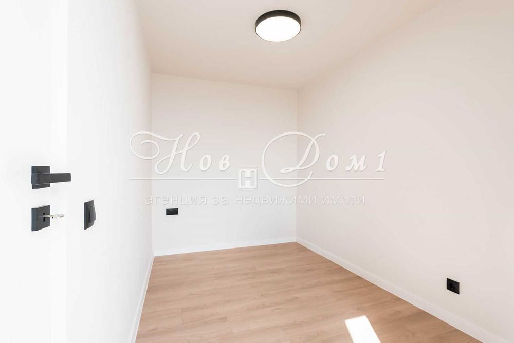Продава се Тристаен апартамент в Варна, Левски - 70 кв.м за 1567 €/кв.м - Снимка #11
