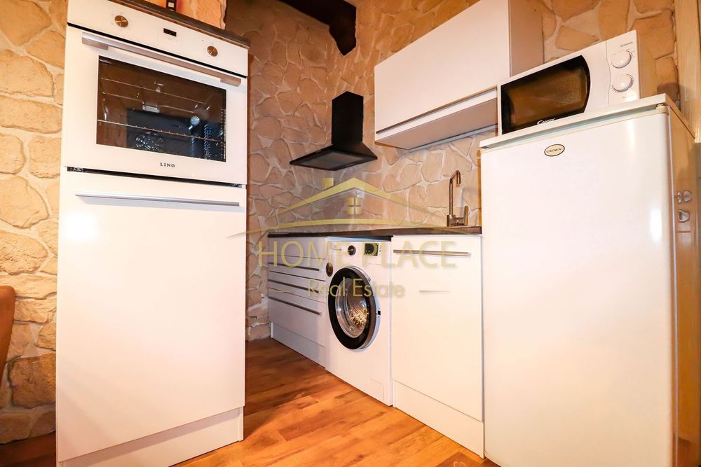 Дава се под наем Етаж от къща в Варна, м-т Траката - 65 кв.м за 510 € - Снимка #1