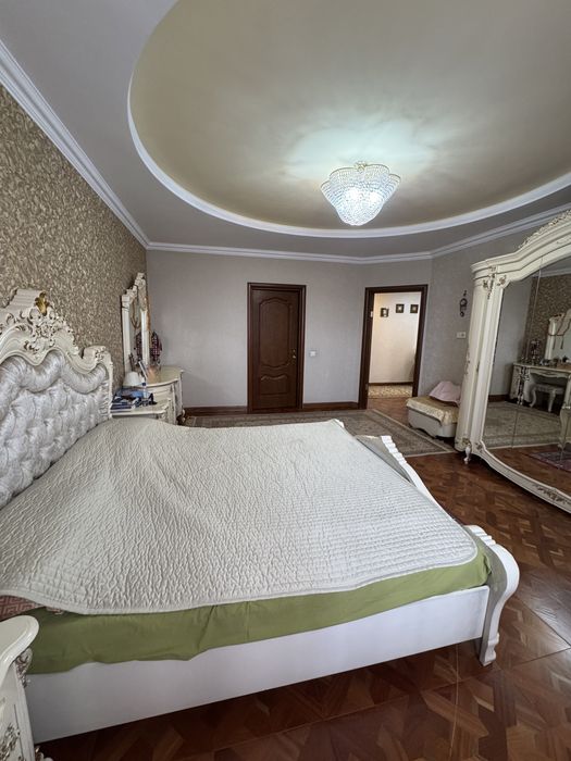 Продам квартиру золотой квадрат