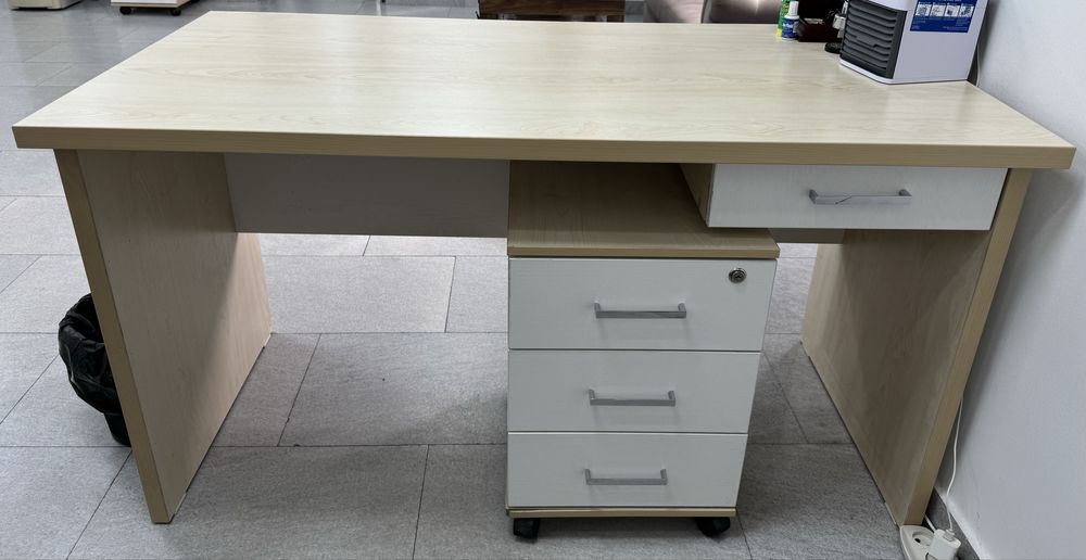 Рабочий стол для офиса