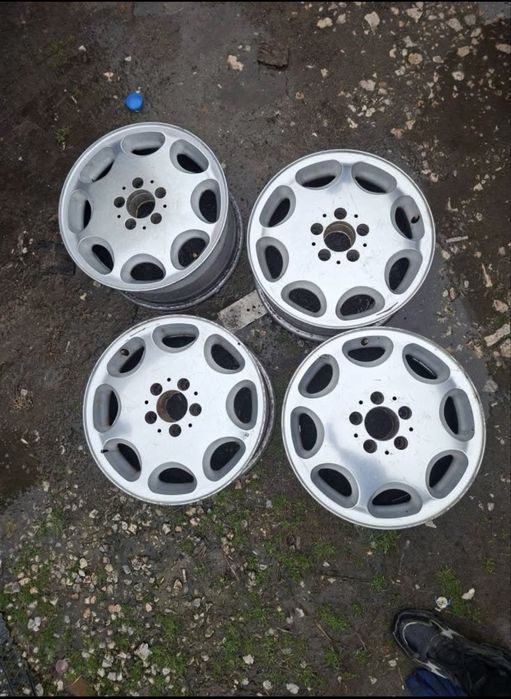 Джанти. За мерцедес 16-ки състоянието се вижда на снимките