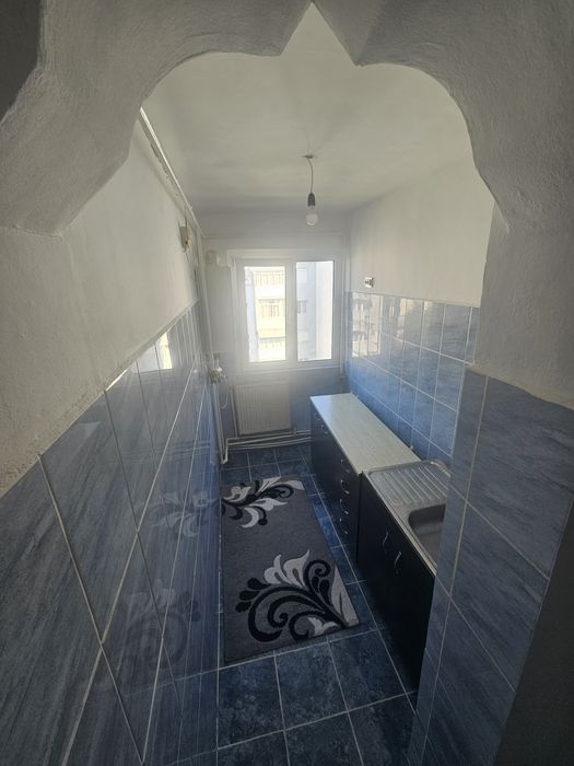 Apartament 2 camere semidecomandat