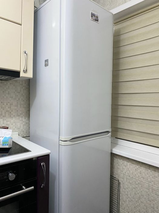 Холодильник Бирюса