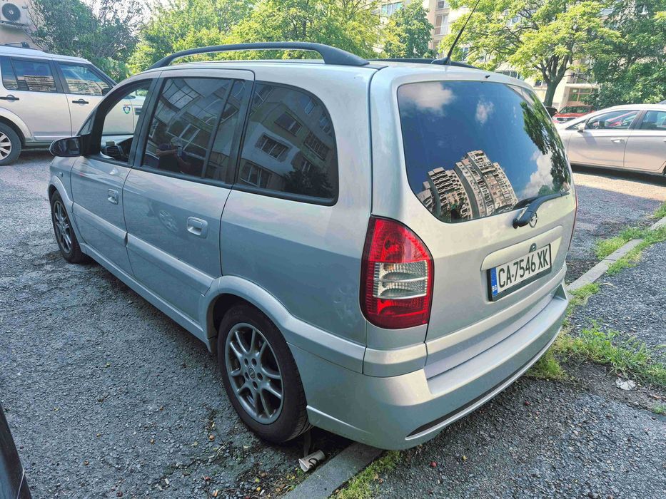 Продавам Опел Зафира А, ОРС 2. 0 турбо 200 к. с. 2004 год.