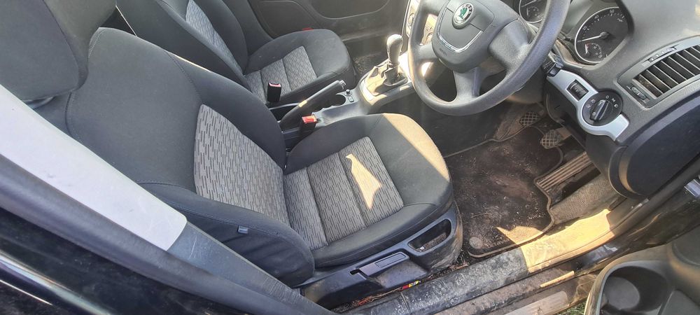 Skoda Octavia, на части.