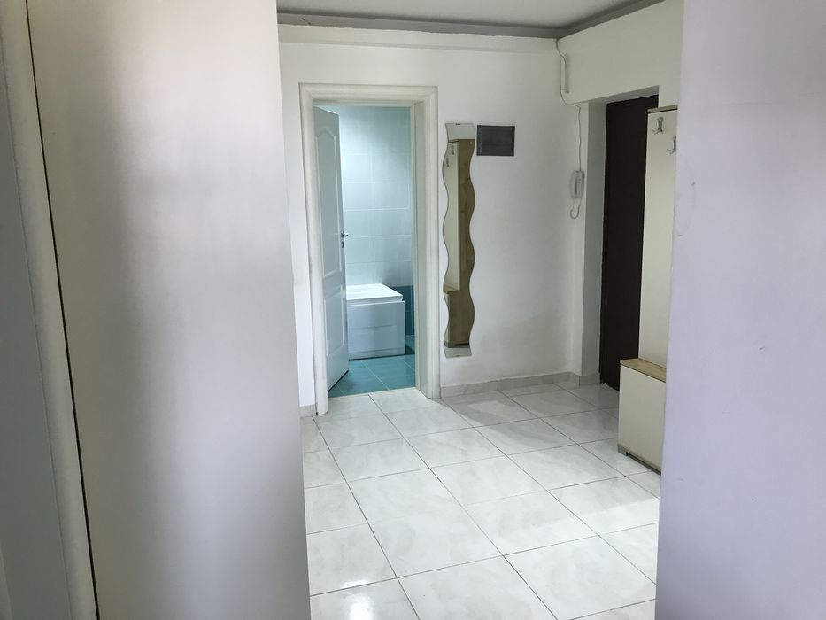 De Vanzare Apartament 3 camere Militari Rezidence