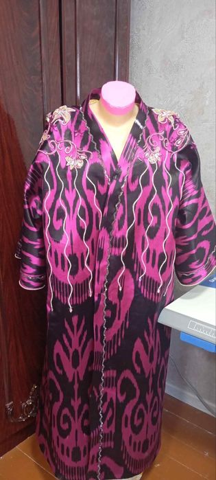 Узбекский Халат из адраса, новый