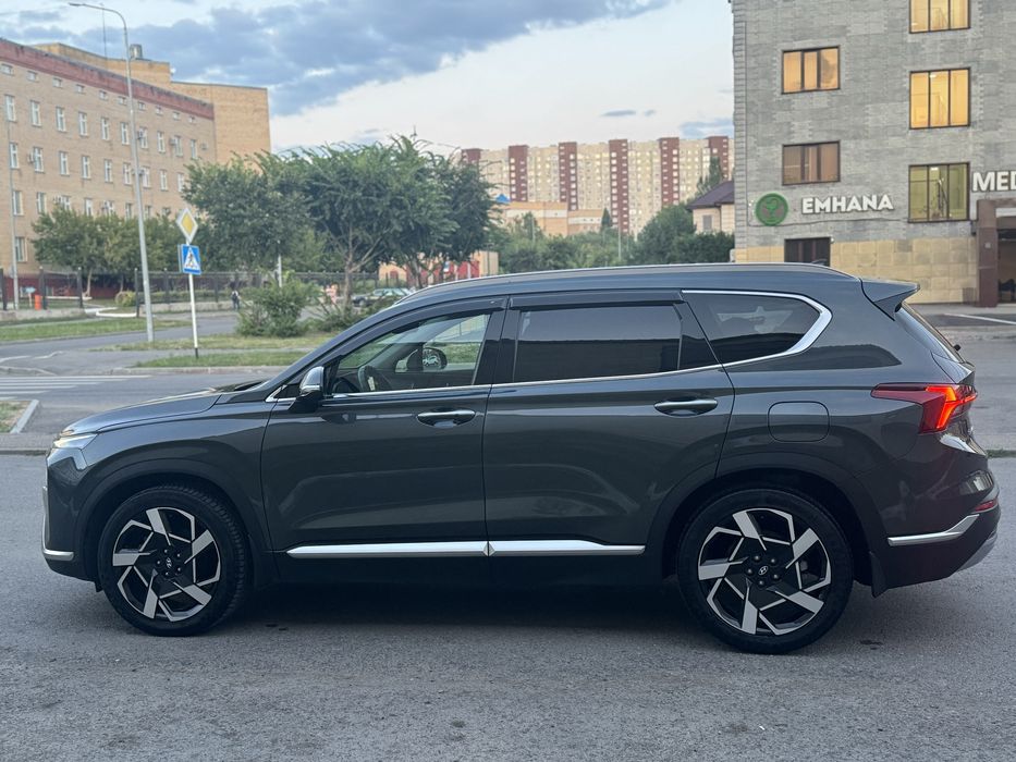 Продаётся Hyungai Santa  Fe самая полная комплектацыя