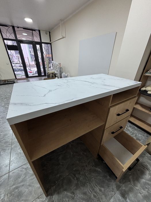 Продам кассовую зону