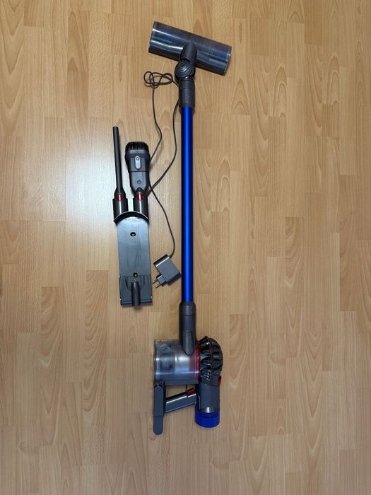 Aspirator Dyson V7 (SV11
