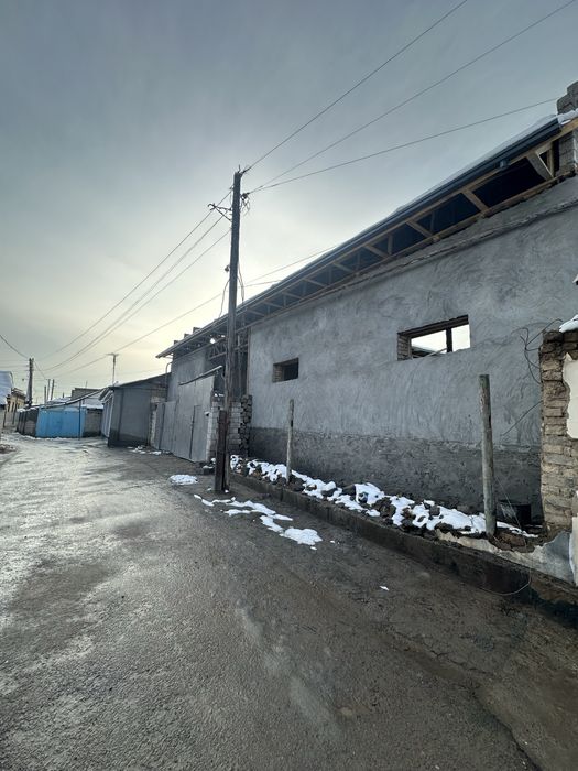 Hovli sotiladi 8 sotix chirchiqda