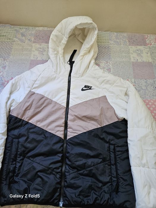 Спортно яке Nike