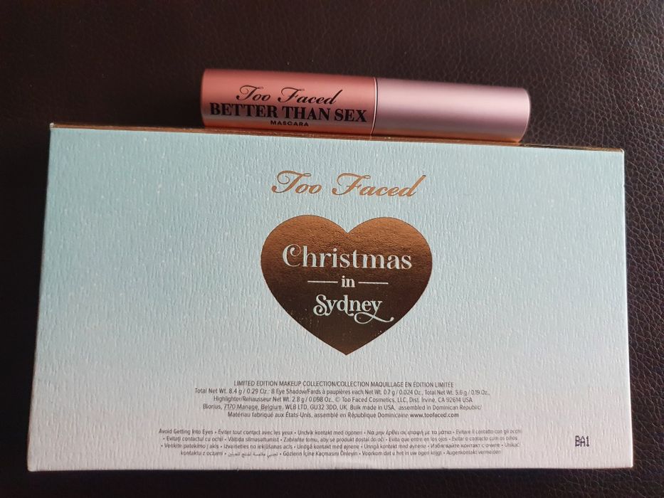 Paleta de farduri Too Faced