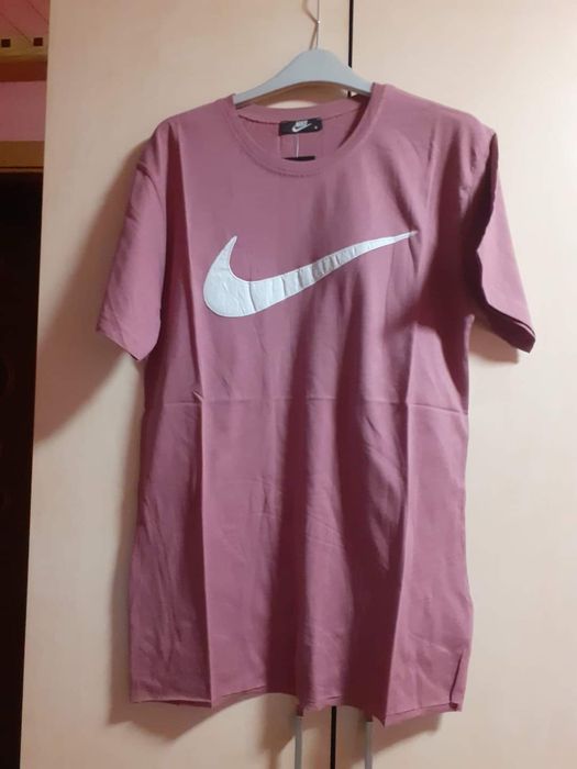 Tricouri de bărbați