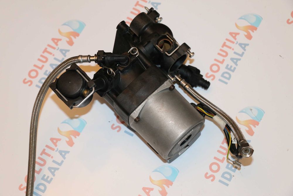 Grup hidraulic sau pompa Grundfos UPS 15-60 RLE centrala Bosch 5000