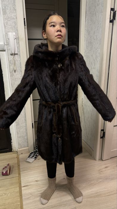 Продам шубу 44-48