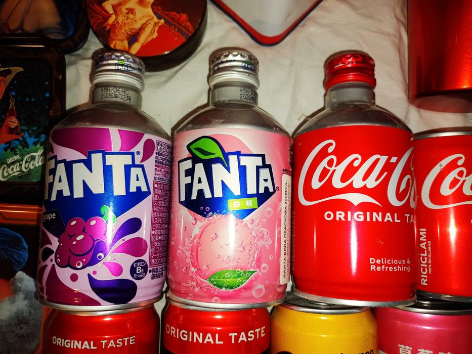 Кока Кола/Coca Cola артикули-чаши,кутии,кенчета,алуминиеви бутилки