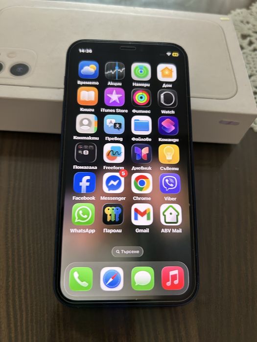 Айфон12 мини,памет 256 GB,огромен капацитет,син,пълен комплект .