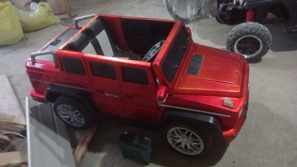 Детский машинки  электромобиль