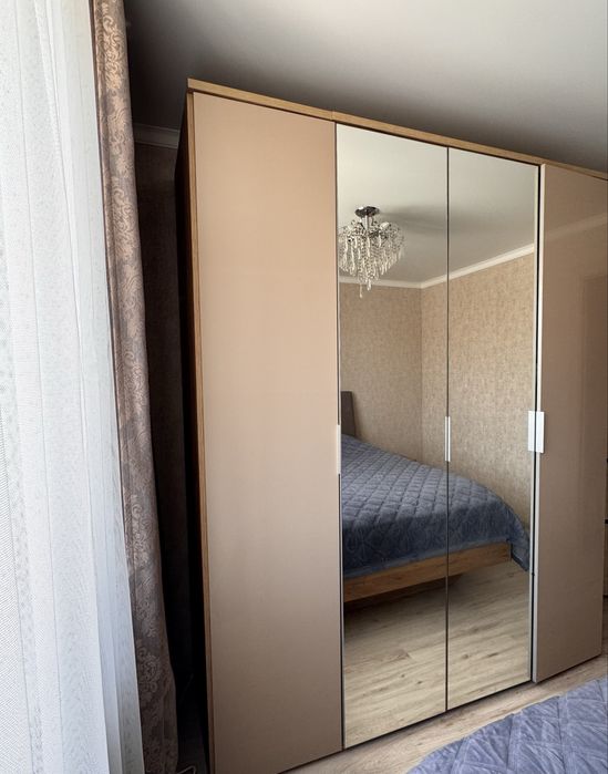 Продаётся спальный гарнитур в отличном состоянии