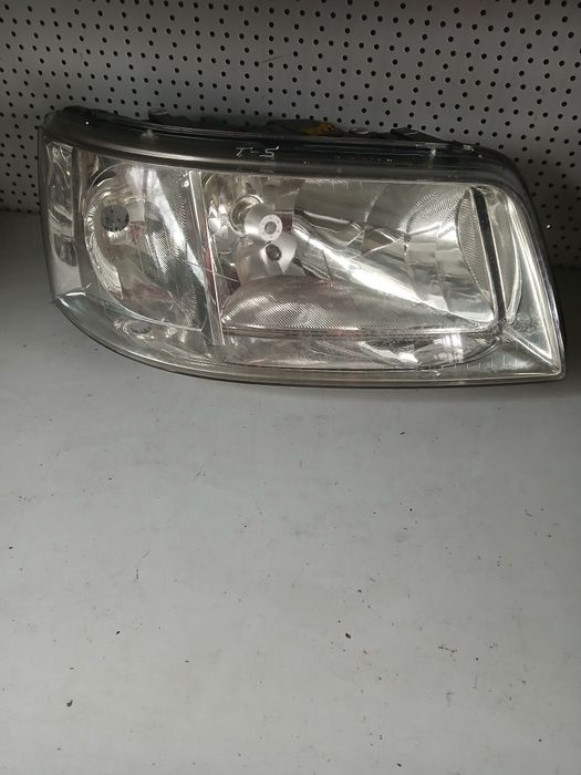 Десен фар Vw Transporter T5
