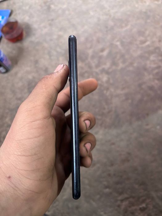 Honor 20 s  srochni sotiladi