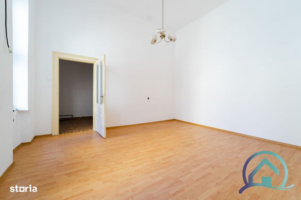 Apartament 2 camere 91 mp  etaj 1  Bulevardul Revoluției zona Teatru