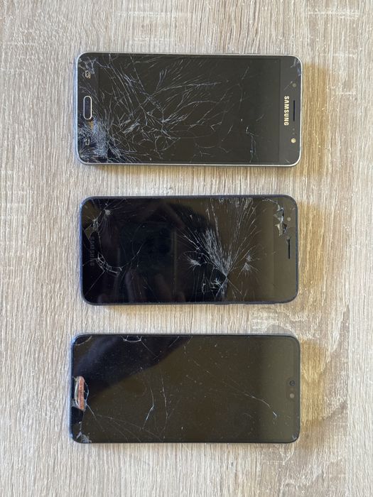 11 броя телефони за части Samsung / Huawei и други