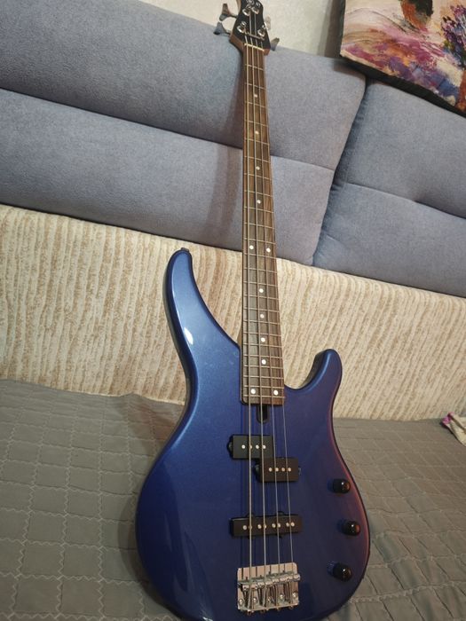 Бас гитара Yamaha TRBX174