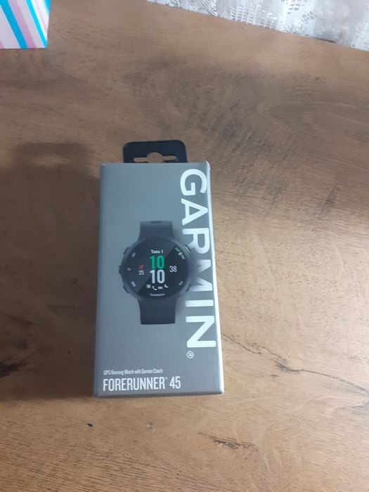Продавам часовник Garmin