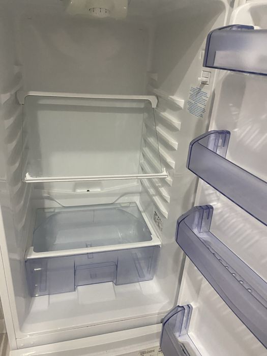 Істемейтін холодилник сатылады ! Не работает