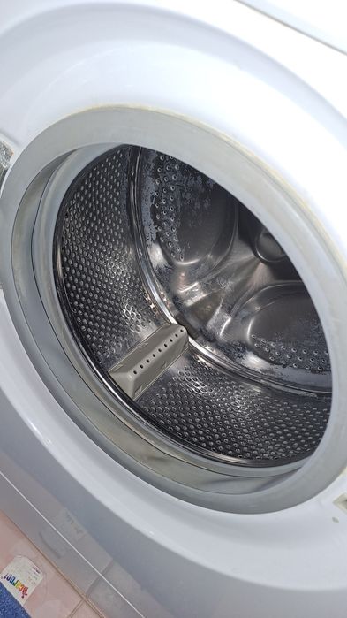 Продам стиральную машину  индезит