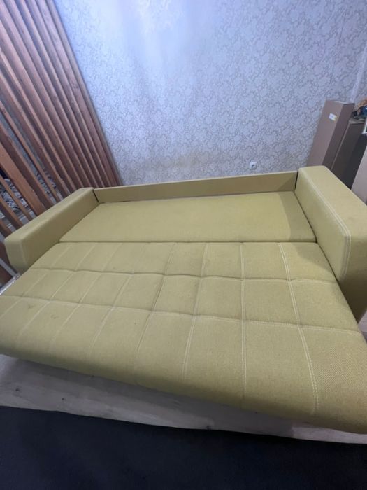 Диван в хорошем состоянии