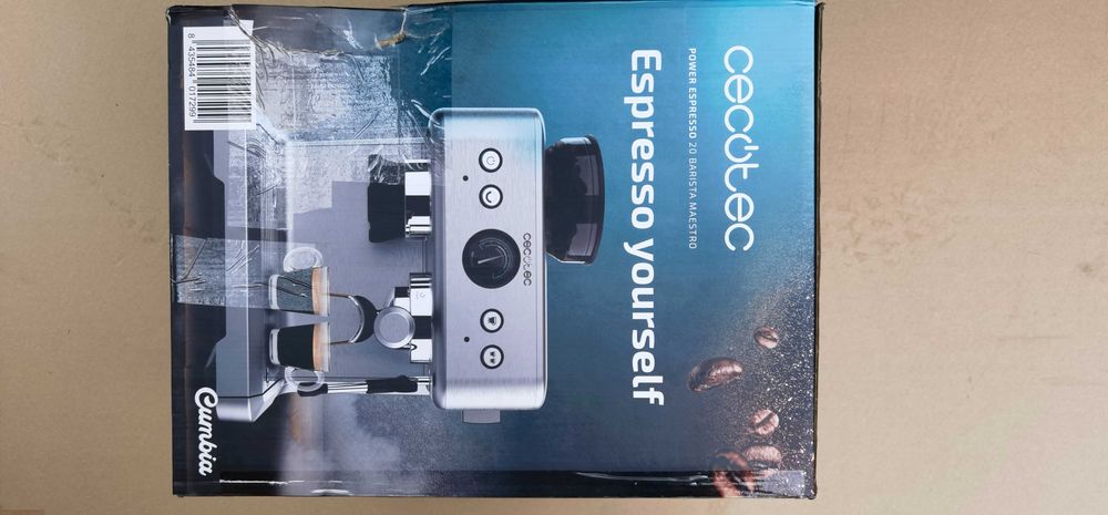 Чисто НОВА  Еспресо Кафемашина Cecotec Cumbia Power 20Bar